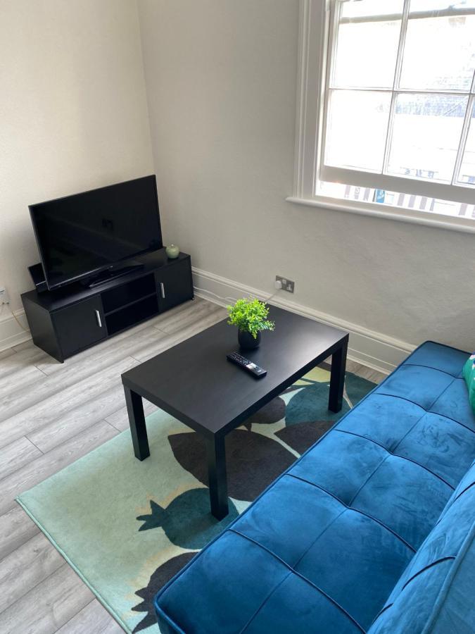 Spacious 2 Bedroom Flat In Paddington Londra Dış mekan fotoğraf